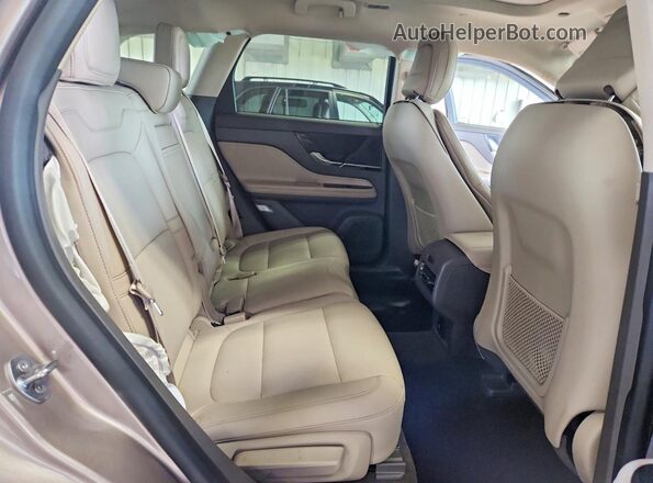 5LMCJ1D90LUL28792 2020 LINCOLN CORSAIR Beige Widok tylnych siedzeń