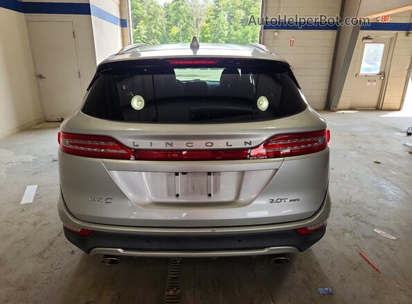 5LMCJ1D91JUL01016 2018 LINCOLN MKC Серебряный Вид сзади