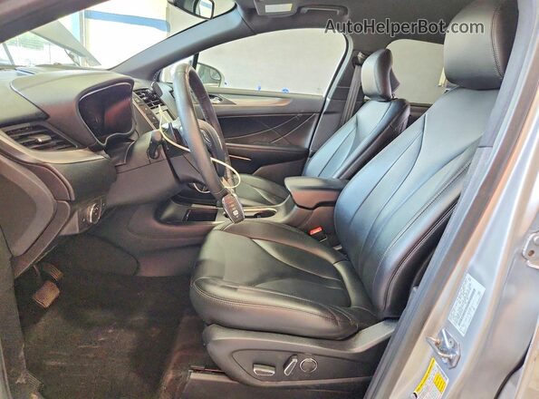 5LMCJ1D91JUL01016 2018 LINCOLN MKC Серебряный Вид салона спереди