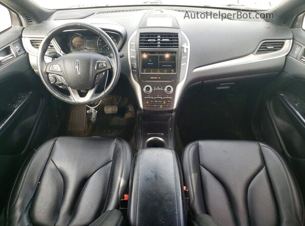 5LMCJ1D93GUJ20749 2016 LINCOLN MKC White წინა პანელის ხედი