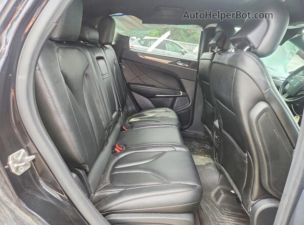 5LMCJ1D94KUL51846 2019 LINCOLN MKC Black Вид задньої частини салону