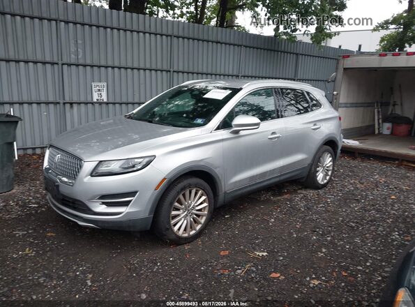 5LMCJ1D95KUL46736 2019 LINCOLN MKC Silver Передня ліва чверть