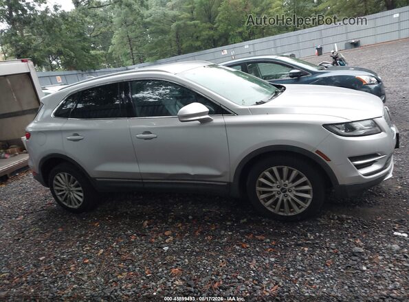 5LMCJ1D95KUL46736 2019 LINCOLN MKC Silver Вид задньої частини салону
