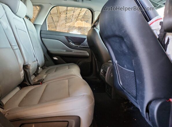 5LMCJ1D95LUL29744 2020 LINCOLN CORSAIR Black Rear interior view