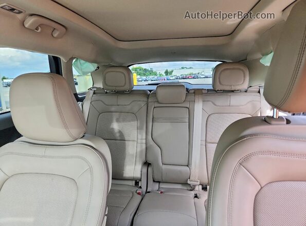 5LMCJ1D98MUL07285 2021 LINCOLN CORSAIR Beige Вид задніх сидінь