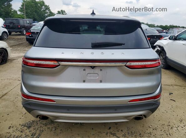 5LMCJ1D98MUL21882 2021 LINCOLN CORSAIR Silver Vista trasera