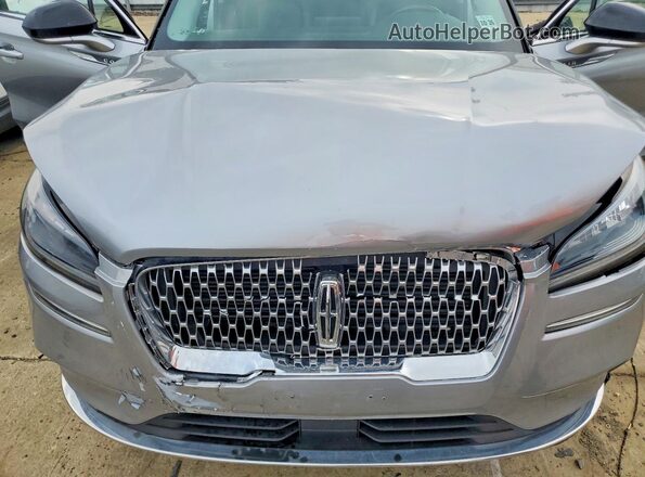 5LMCJ1D98MUL21882 2021 LINCOLN CORSAIR Silver Vista del compartimento del motor