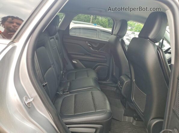 5LMCJ1D98MUL21882 2021 LINCOLN CORSAIR Silver Vista interior trasera