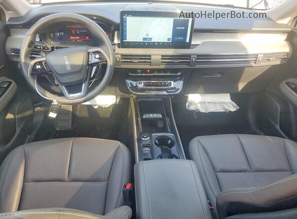 5LMCJ1DA7SUL13733 2025 LINCOLN CORSAIR Серый Вид панели приборов