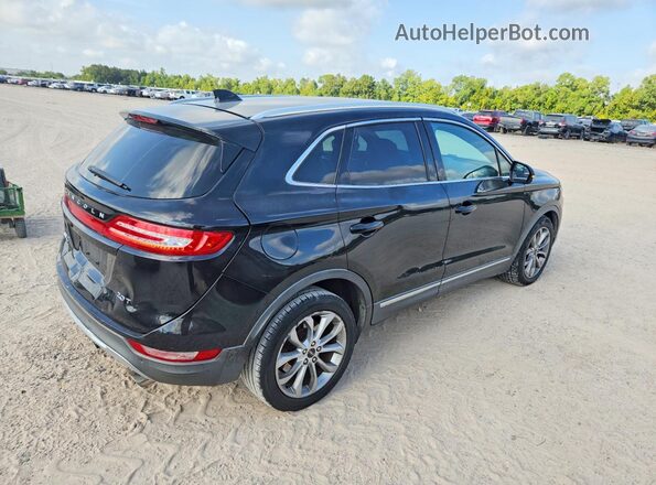 5LMCJ2C90HUL12719 2017 LINCOLN MKC Черный Вид спереди