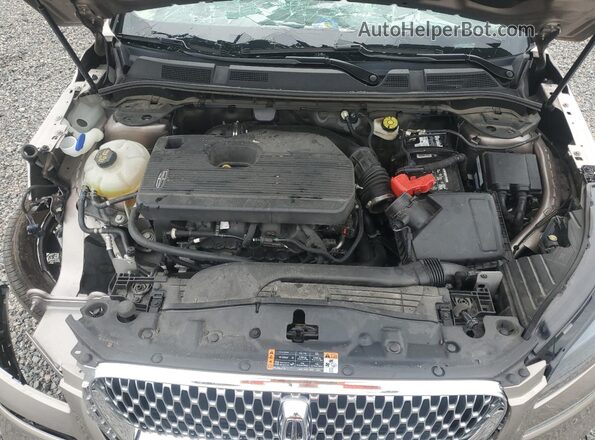 5LMCJ2C92LUL10933 2020 LINCOLN CORSAIR Beige Widok komory silnika