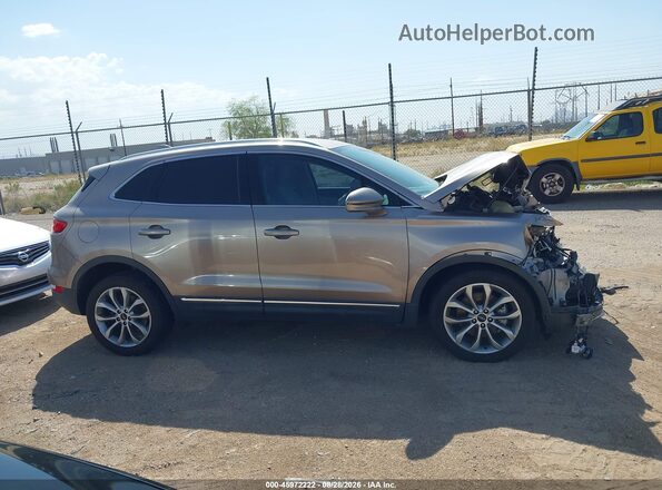 5LMCJ2C93JUL32758 2018 LINCOLN MKC Champagne Вид задньої частини салону