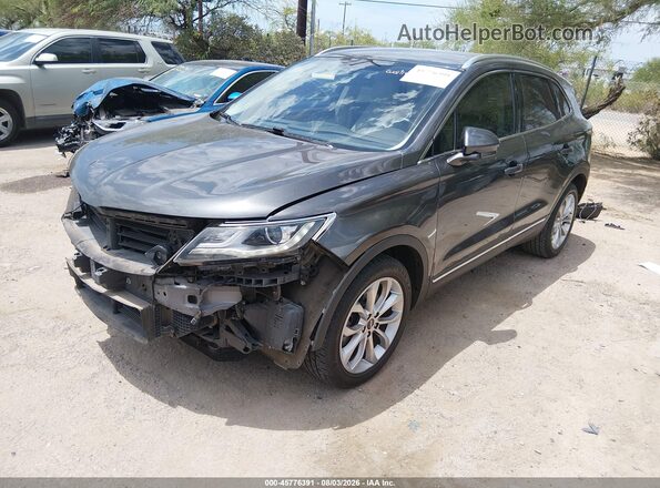 5LMCJ2C94HUL02386 2017 LINCOLN MKC Gray Front left