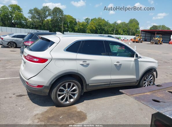 5LMCJ2C95KUL04476 2019 LINCOLN MKC Black უკანა სალონის ხედი