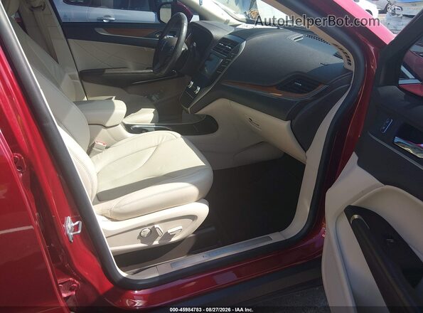 5LMCJ2C95KUL37462 2019 LINCOLN MKC Red Widok wnętrza z przodu