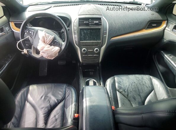 5LMCJ2C97GUJ08370 2016 LINCOLN MKC Черный Вид панели приборов