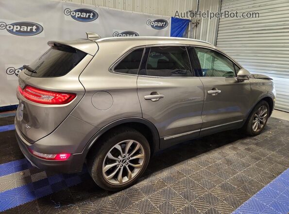 5LMCJ2C97HUL46771 2017 LINCOLN MKC Silver Задня права чверть