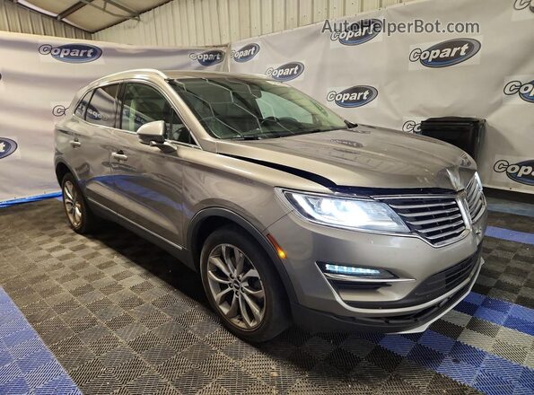 5LMCJ2C97HUL46771 2017 LINCOLN MKC Silver Передня права чверть