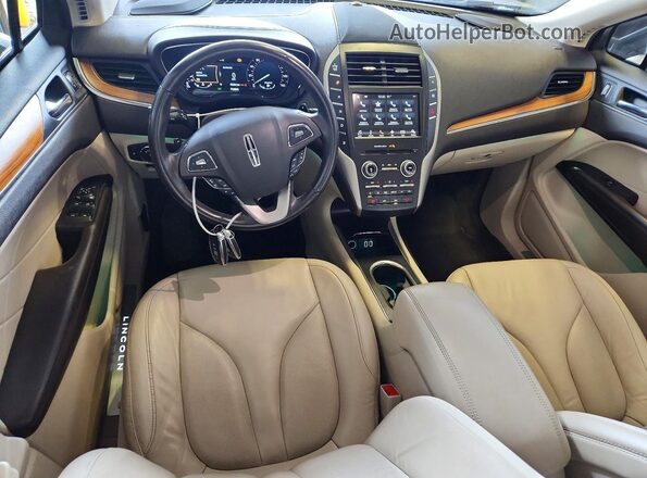 5LMCJ2C97HUL46771 2017 LINCOLN MKC Silver Вид панелі приладів