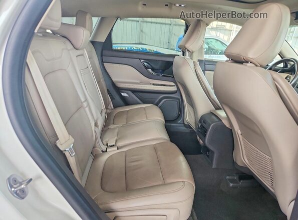 5LMCJ2C98MUL05463 2021 LINCOLN CORSAIR White Vista interior trasera