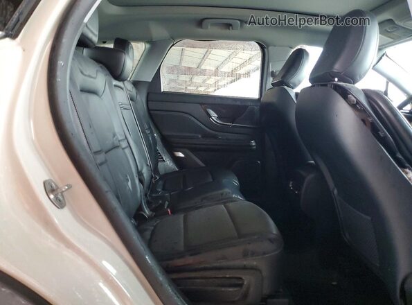 5LMCJ2C99NUL14500 2022 LINCOLN CORSAIR Beige Вид задньої частини салону