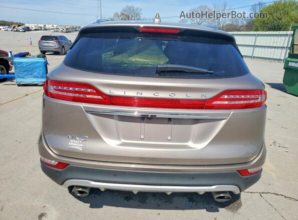 5LMCJ2C9XKUL37330 2019 LINCOLN MKC Серый Вид сзади