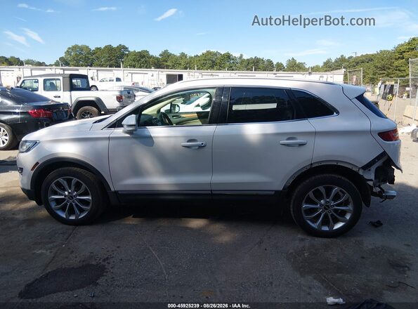 5LMCJ2D95JUL22604 2018 LINCOLN MKC White 