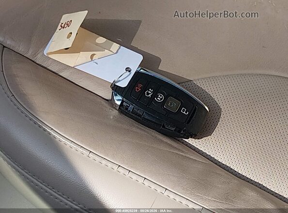5LMCJ2D95JUL22604 2018 LINCOLN MKC White Dashboard view