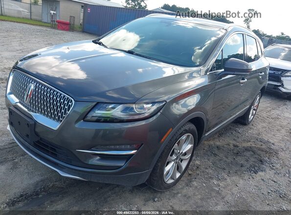 5LMCJ2D97KUL00296 2019 LINCOLN MKC Gray Առջևի ձախ երեք քառորդ տեսարան