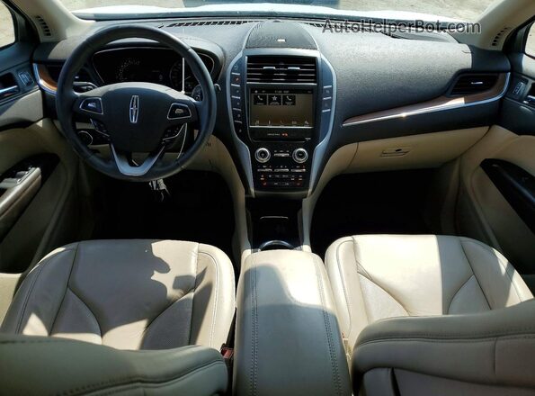 5LMCJ2D99HUL40730 2017 LINCOLN MKC White Вид панелі приладів