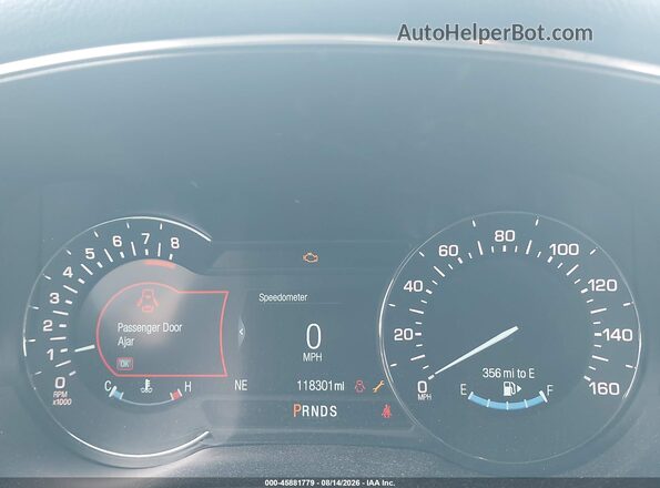 5LMCJ2D99HUL56619 2017 LINCOLN MKC Red Vista de los asientos traseros