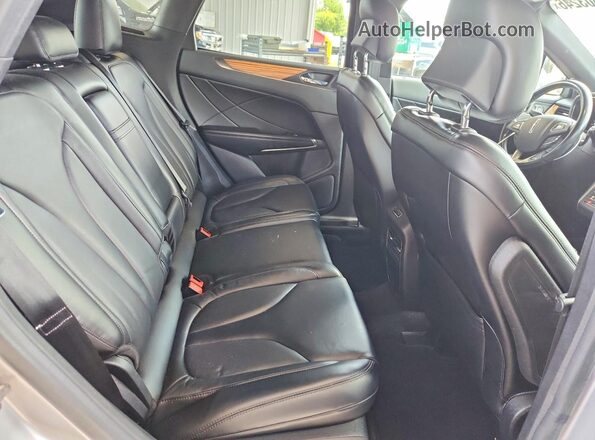 5LMCJ2D9XGUJ10676 2016 LINCOLN MKC Silver Սալոնի հետևի տեսք