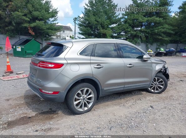 5LMCJ2D9XHUL34192 2017 LINCOLN MKC Желто-коричневый Задняя правая четверть