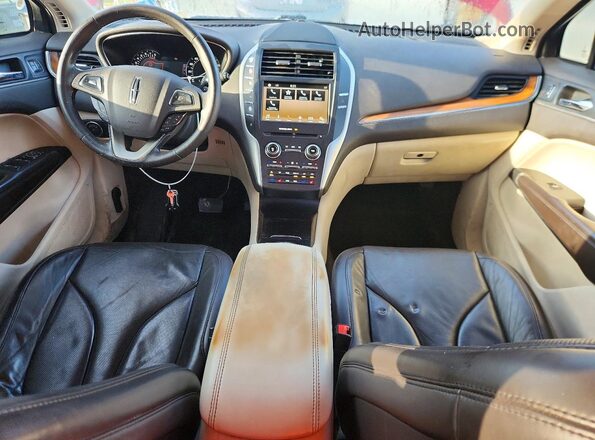 5LMCJ3C90GUJ05526 2016 LINCOLN MKC Red Առջևի վահանակի տեսք