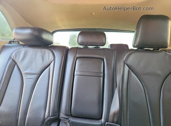 5LMCJ3C90GUJ05526 2016 LINCOLN MKC Red Հետևի նստատեղերի տեսք