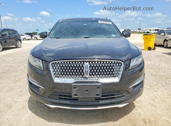 5LMCJ3C90KUL21840 2019 LINCOLN MKC Black Front view