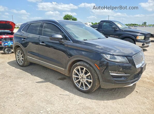 5LMCJ3C90KUL21840 2019 LINCOLN MKC Black Front right