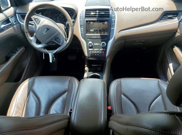 5LMCJ3C91JUL32313 2018 LINCOLN MKC Черный Вид панели приборов