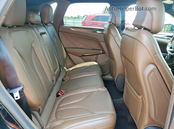 5LMCJ3C91JUL32313 2018 LINCOLN MKC Черный Вид задней части салона