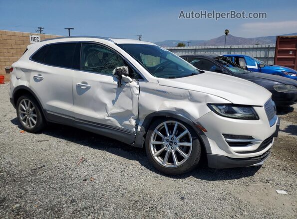 5LMCJ3C94KUL27768 2019 LINCOLN MKC White Передня права чверть