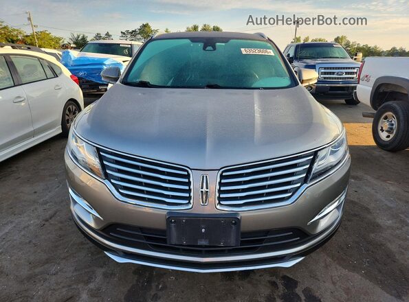 5LMCJ3C96HUL13797 2017 LINCOLN MKC Silver Widok z przodu