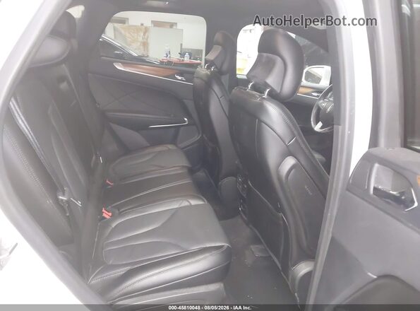 5LMCJ3C96KUL47259 2019 LINCOLN MKC White VIN sticker view