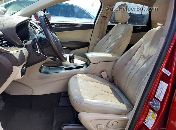 5LMCJ3C97KUL50252 2019 LINCOLN MKC Red Dashboard view