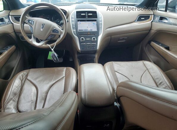 5LMCJ3C98HUL12120 2017 LINCOLN MKC Black Dashboard view
