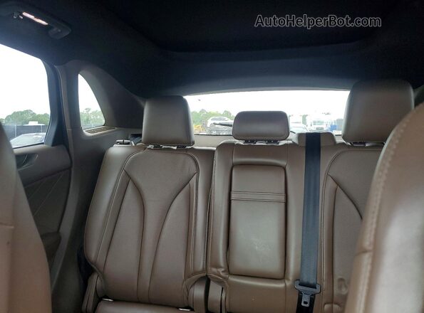 5LMCJ3C98HUL12120 2017 LINCOLN MKC Black Rear seats view