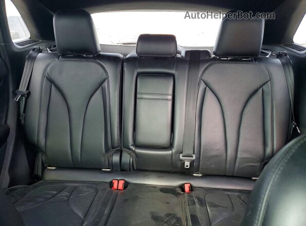 5LMCJ3C99GUJ05461 2016 LINCOLN MKC White Rear seats view