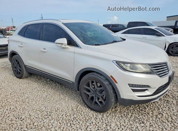 5LMCJ3C99GUJ05461 2016 LINCOLN MKC White Front right