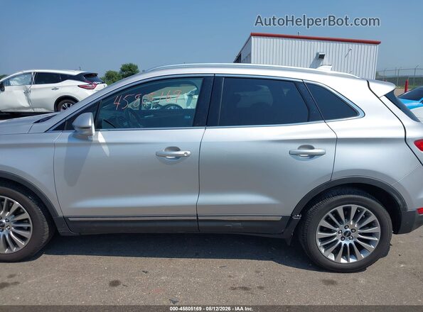 5LMCJ3D92GUJ15456 2016 LINCOLN MKC Серебряный Вид спереди