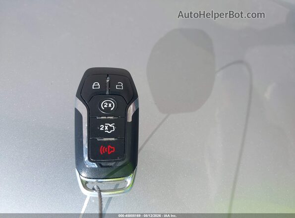 5LMCJ3D92GUJ15456 2016 LINCOLN MKC Серебряный Вид панели приборов