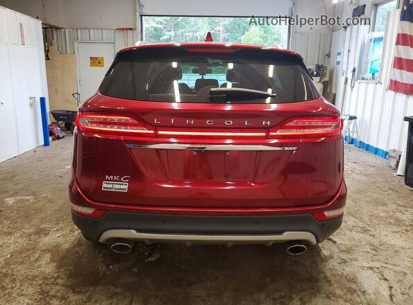 5LMCJ3D95KUL44321 2019 LINCOLN MKC Red Rear view